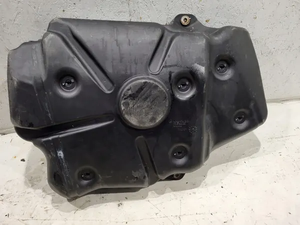 Réservoir AdBlue d'occasion OEM A1664701201 Mercedes GLE image 6