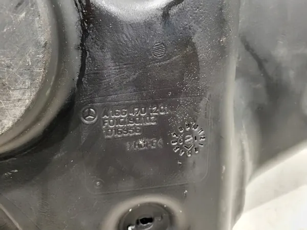 Réservoir AdBlue d'occasion OEM A1664701201 Mercedes GLE image 7
