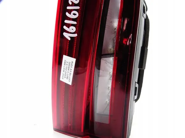 Luz trasera LED izquierda Audi A3 8V Lift 8V5945093D image 4
