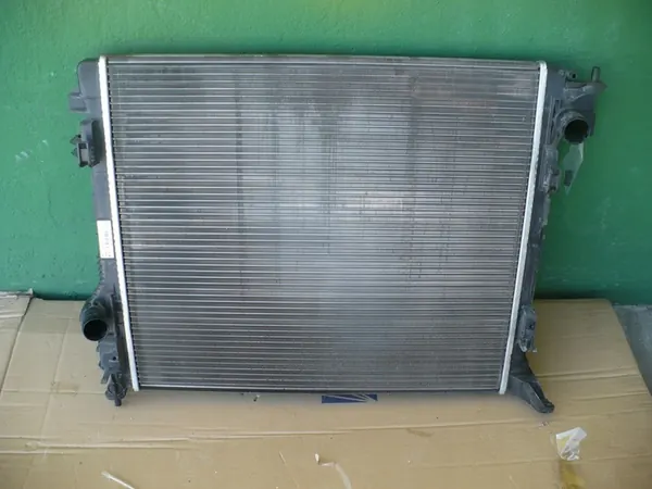 Nissan OE 214107399R Radiador de motor image 2