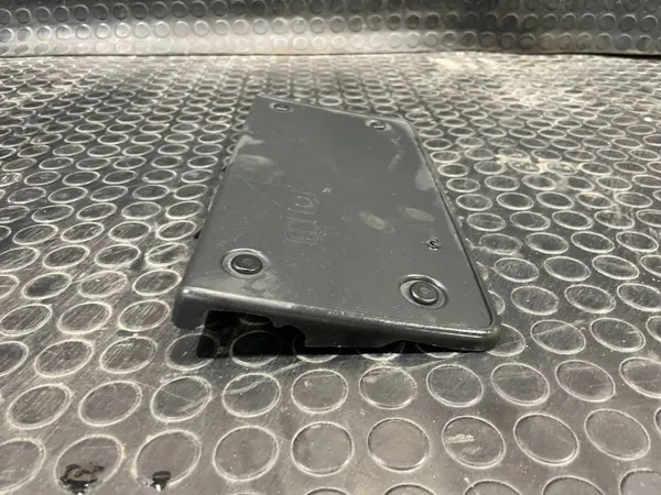 Cadre Plaque Immatriculation Avant OEM 5NN807287K VW Tiguan image 3