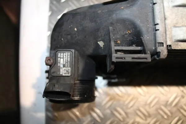 Radiador completo VOLVO V60 2.4L 2014 image 4