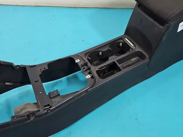 Tunnel armsteun OEM 5N0971641 voor VW Tiguan I 07-11 image 3