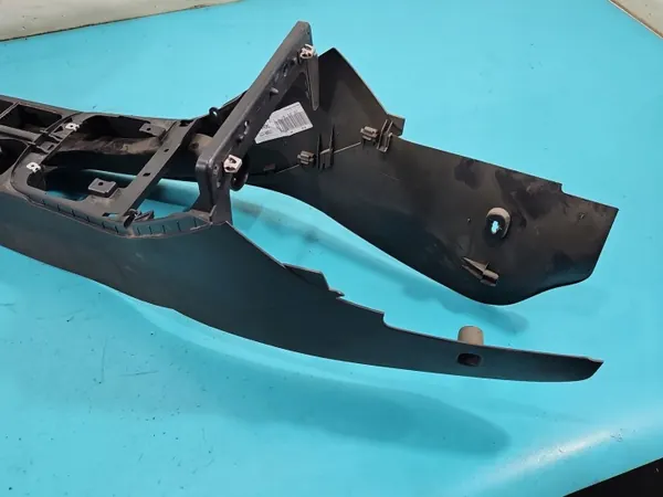 Tunnel armsteun OEM 5N0971641 voor VW Tiguan I 07-11 image 8
