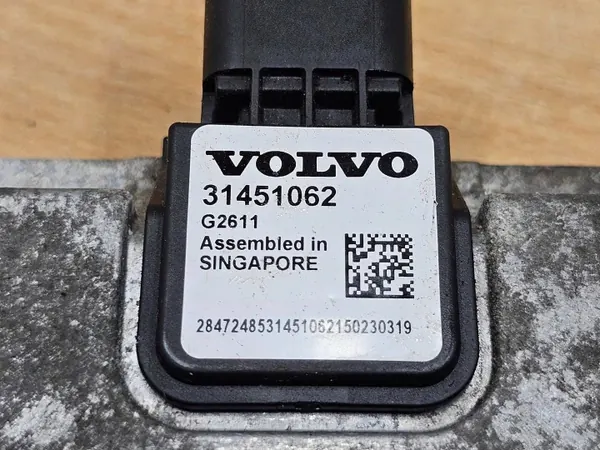 Volvo S60 2010 Sokea kulma -moduuli OEM 31451062 image 4