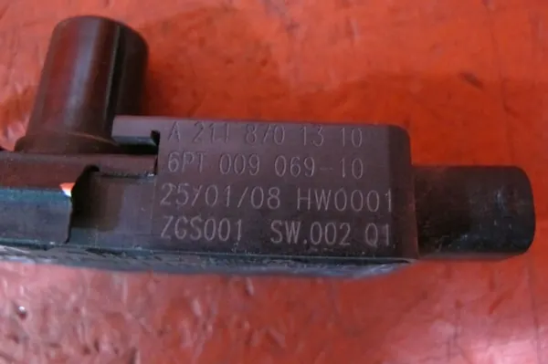 Mercedes S-Class W221 Twilight Sensor OEM A2118701310 image 4