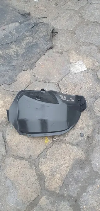 DACIA DUSTER LEFT REAR WHEEL ARCH image 3