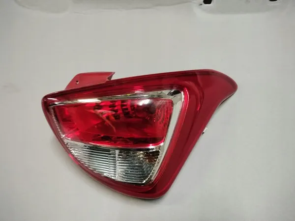 HYUNDAI I10 II Luz Trasera Derecha 92402-B9000 image 3