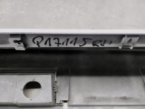 Seuil de Porte Droit Toyota Yaris 4 IV 20- Mazda 2 22- Hybrid image 10