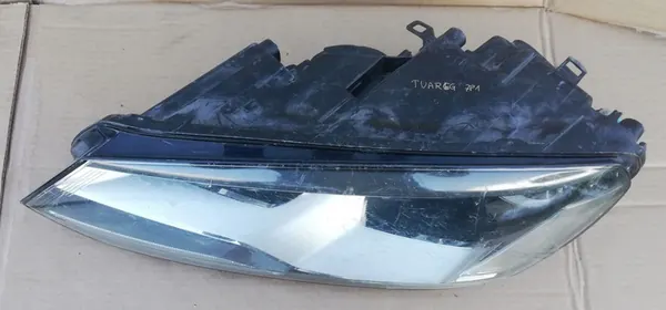 Farol esquerdo VW Touareg 2014- image 3