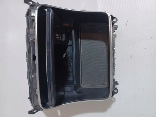 Cendrier Mercedes Classe C W205 OEM A2056800210 image 5