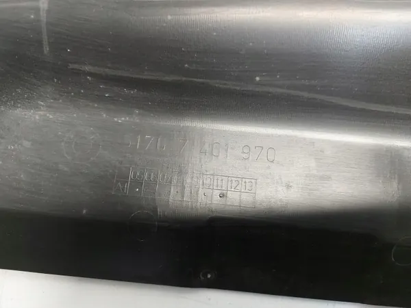 BMW 7401970 Gurtabdeckung vorne für G21 G20 330e image 3