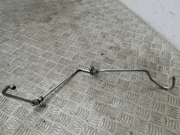 Tubo de óleo turbo VW Passat B6 2.0TDI OEM 03G145771B image 2