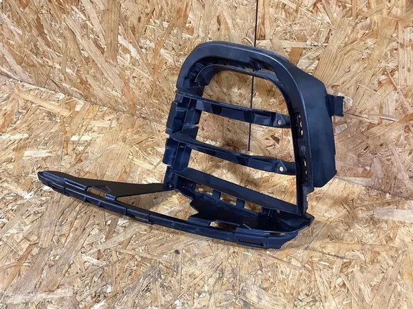 Grade de Para-choque Direito Porsche Macan 14-19 95b807682 image 3