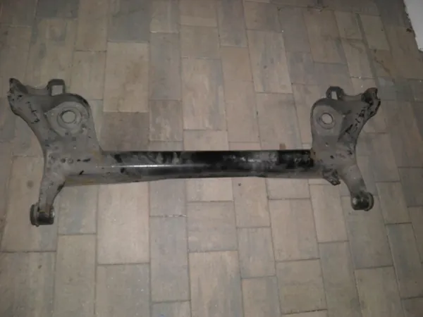Taka-akselipalkki OEM 1S0 VW Up MII Citigolle image 2