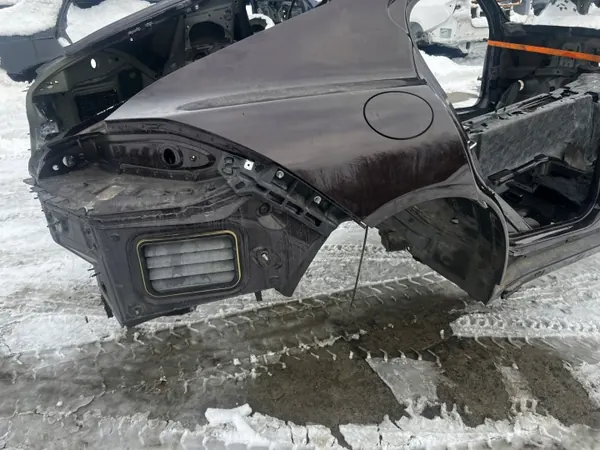OEM bakskärm höger Porsche Panamera 970 image 3