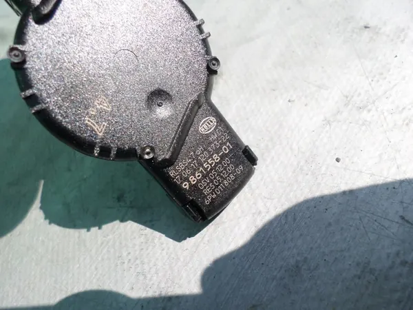 BMW G11 G30 Sadetunnistin 61359861558 image 2