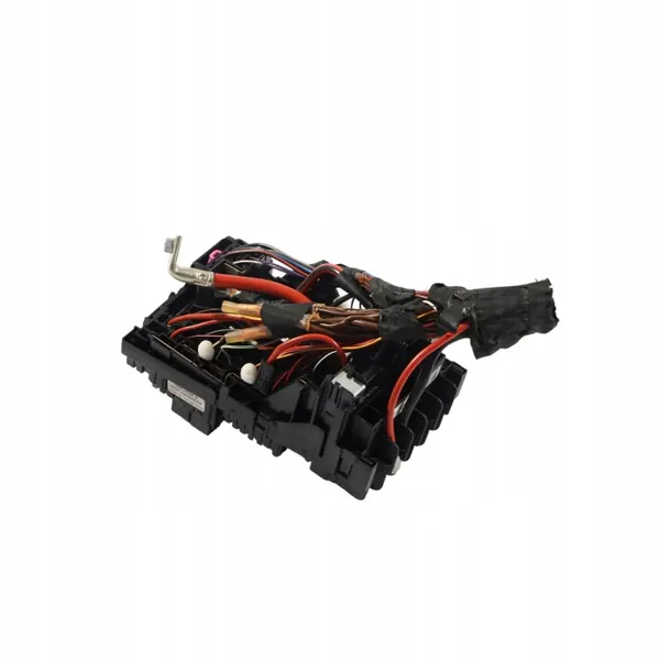 Zekeringkast Seat Ateca OEM 5Q0937125G - Gebruikt image 3