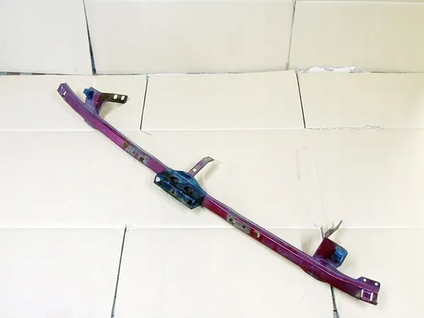 Poutre de pare-chocs avant Nissan Almera Tino 2002 image 4