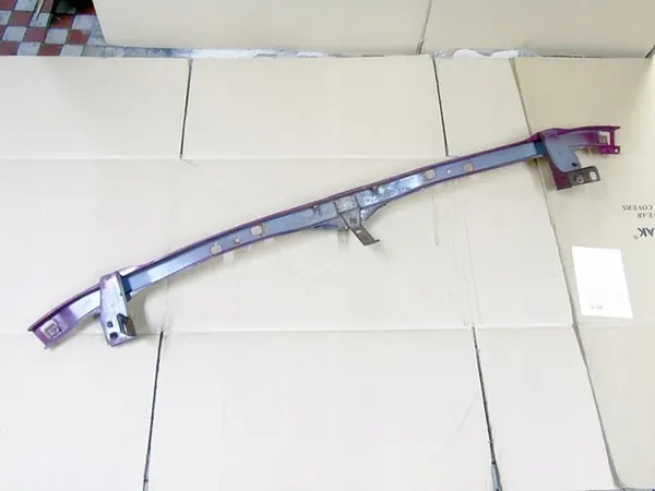 Poutre de pare-chocs avant Nissan Almera Tino 2002 image 5