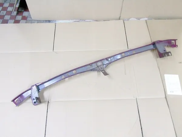 Poutre de pare-chocs avant Nissan Almera Tino 2002 image 6