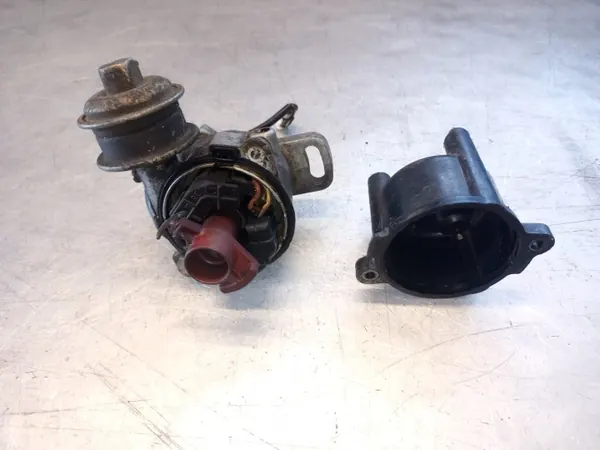 Suzuki Swift I tändspole OEM 1002913310 image 5