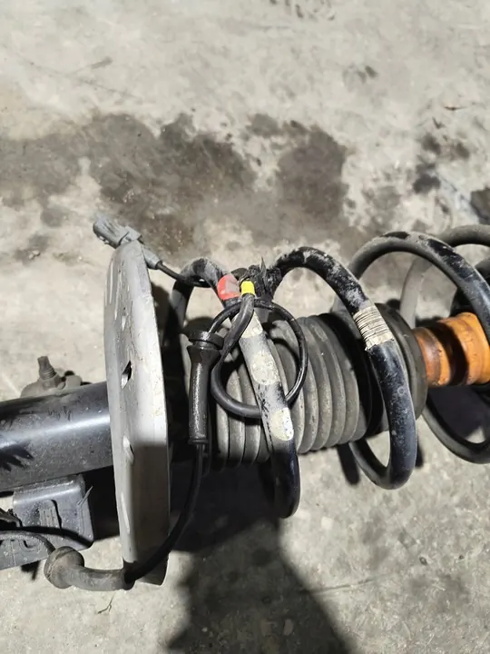 Amortisseur McPherson gauche Peugeot 308 T9 2.0 Blue HDi image 5