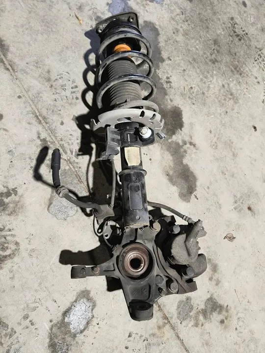 Amortisseur McPherson gauche Peugeot 308 T9 2.0 Blue HDi image 6