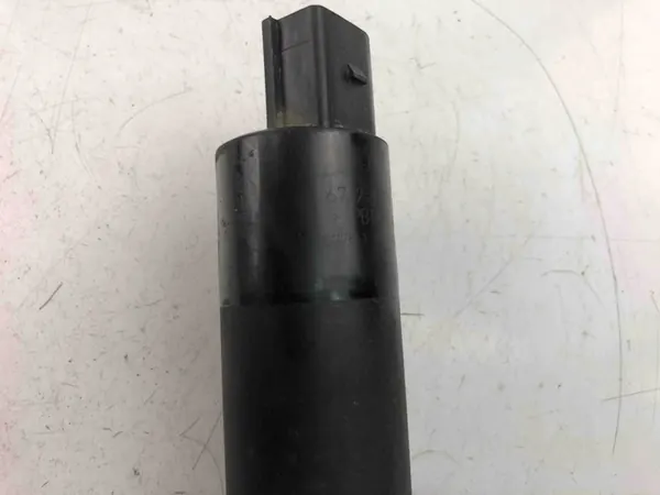 Bomba de agua BMW 5 (E60) 2008 OEM 8377613 image 3