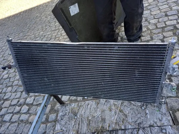 Gebruikte Nissan OE A/C-condensor 92100-BV000 image 3