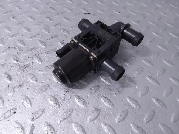 Kühlmittelheizer Jaguar I-Pace OEM T4K1028 - Gebraucht image 5