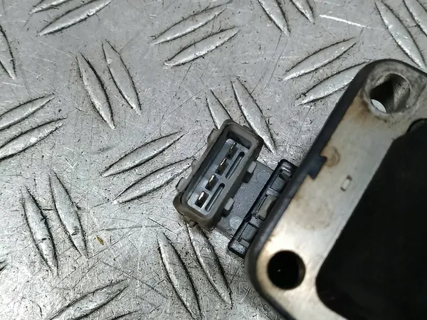 Bobina de encendido Peugeot 206 1.4 16V OEM 040102045 ZSE045 image 5