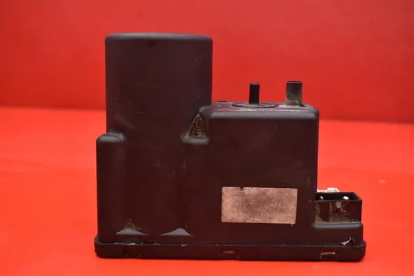 Bomba de Fechadura Central Audi A4 B5 Sedan 94-95 4A0862257A image 2