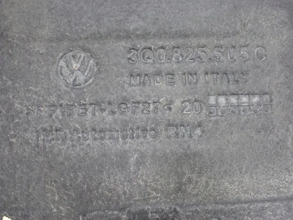 OEM 3Q0825505C Escudo Inferior Esquerdo - Usado image 3