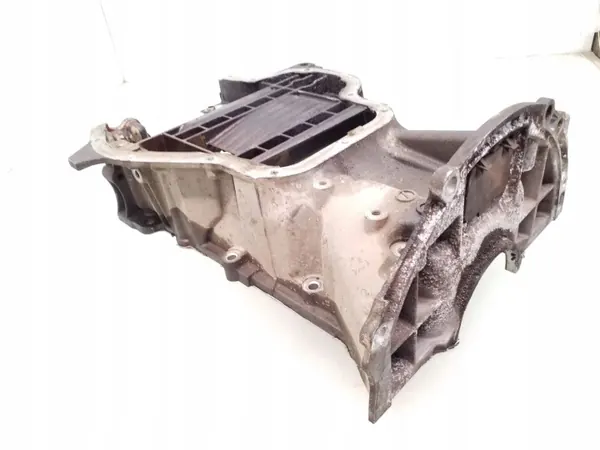 Cárter de aceite Toyota Avensis OEM 610020 - Usado image 3
