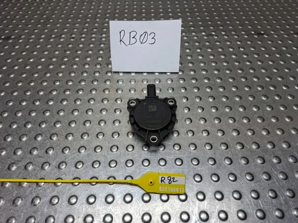 Kamaxelsensor OEM S25165612 för Nissan Juke F16 image 3