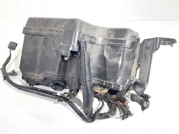 Caja de Fusibles Mazda 3 BM Hatchback 2.0 120CV G4YC-675X0 image 2