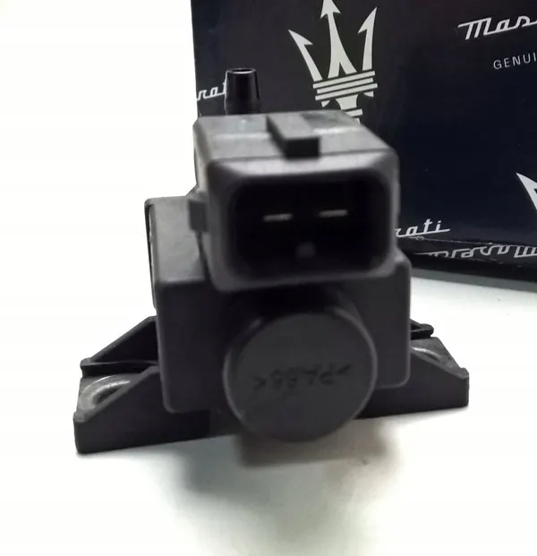 Soupape à vide Maserati OEM 670002843 - Occasion image 3