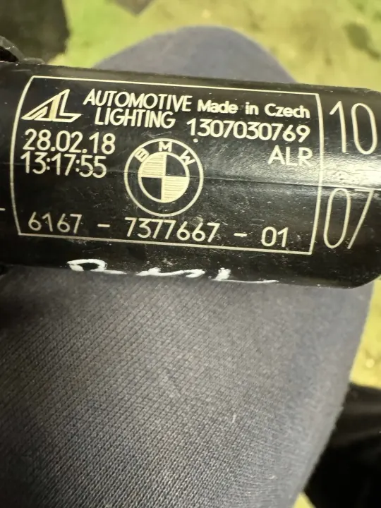 BMW OEM 7377667 Buse de Lave-Phare Gauche Pare-Choc image 5