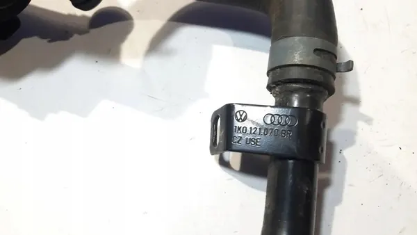 Vattenpump VW Passat B7 Alltrack 2.0L 2012 1K0121051AH image 4