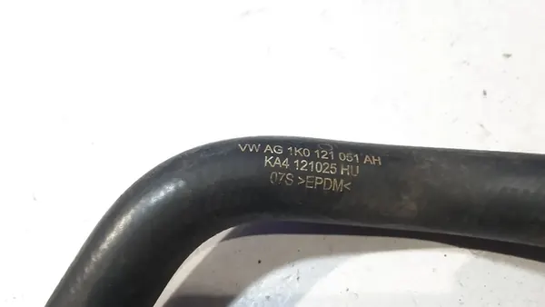 Vattenpump VW Passat B7 Alltrack 2.0L 2012 1K0121051AH image 5