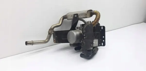 Calefactor Webasto OEM AH22-70G308-AD para Land Rover image 3