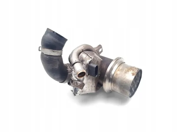 Skoda Octavia EGR-jäähdytin OEM 04L131512D 1.6 TDI image 5