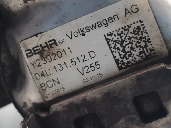 Skoda Octavia EGR-jäähdytin OEM 04L131512D 1.6 TDI image 7