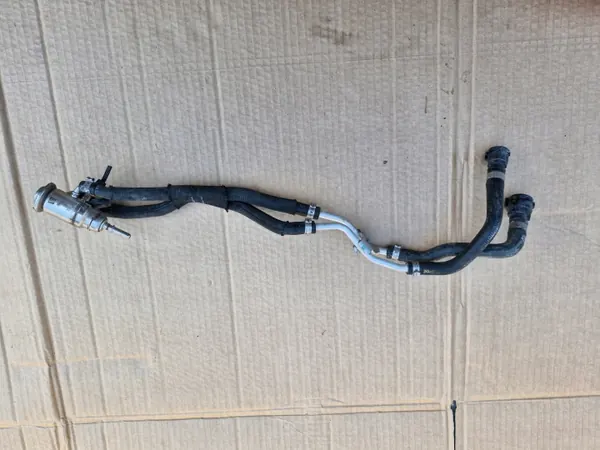AdBlue-suuttimen jäähdytysputki OEM 8476969 BMW G30/G31 image 2