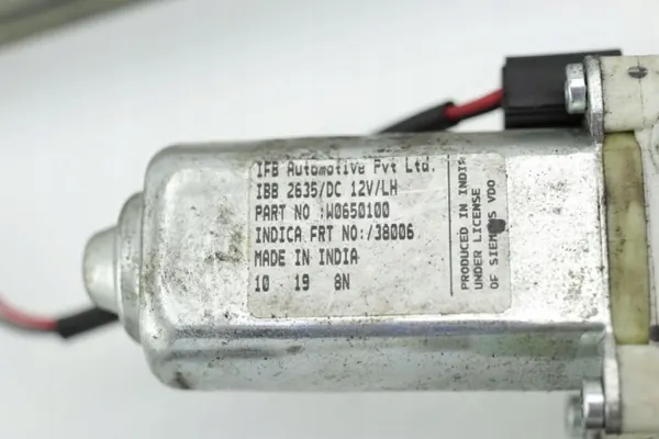 TATA OEM W0650100 Oikea etuikkunan säädin image 3