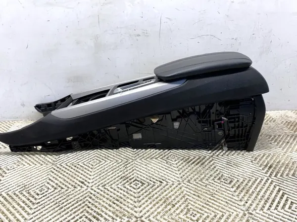 Túnel Central AUDI Q5 FY 4K1864261D image 4