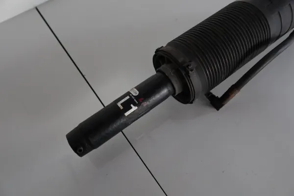 Mercedes ABC Stoßdämpfer Vorne Links OEM 2203200713 image 4