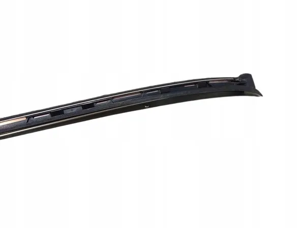 Protège-par-brise Mercedes-Benz OEM 0800023 pour C W204 image 8