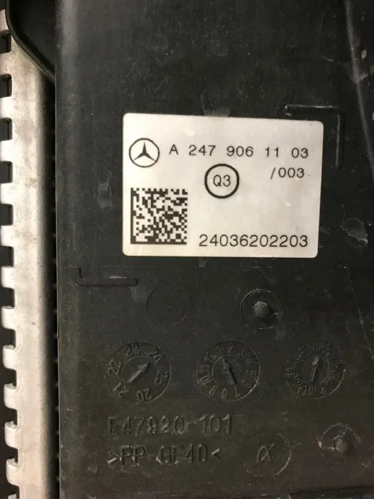 Radiator-set OEM 457532 voor Mercedes A45 AMG image 5
